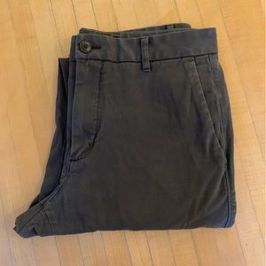 Everlane Performance Uniform Chino (32x32)